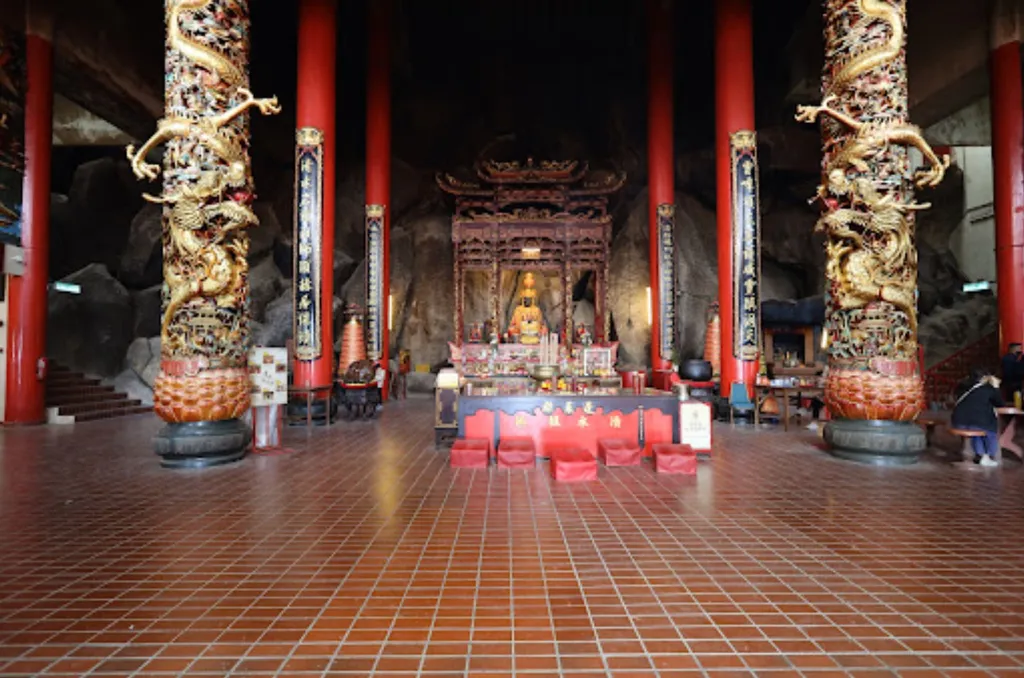Chin Swee caves temple