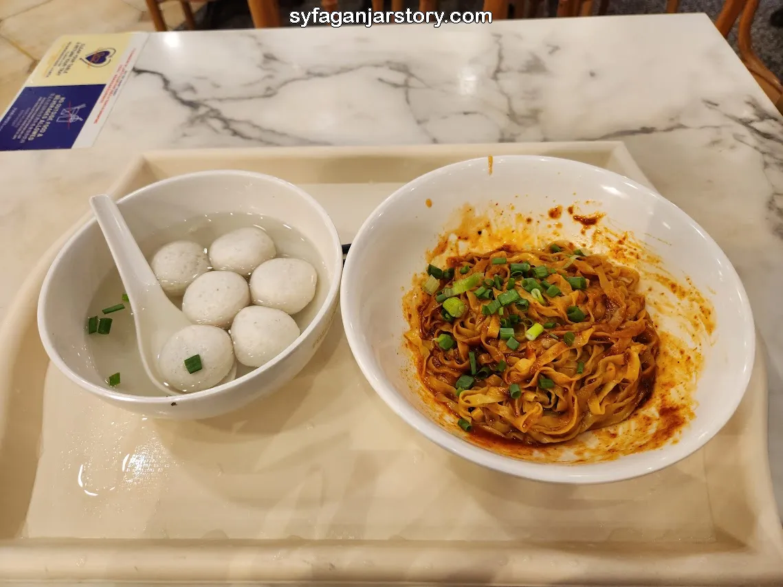 Spicy Fishball Noodles (dry)