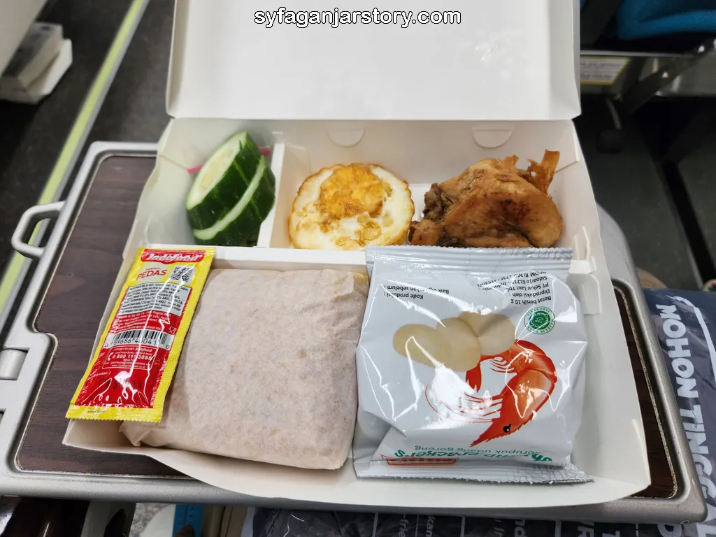 makanan di kereta