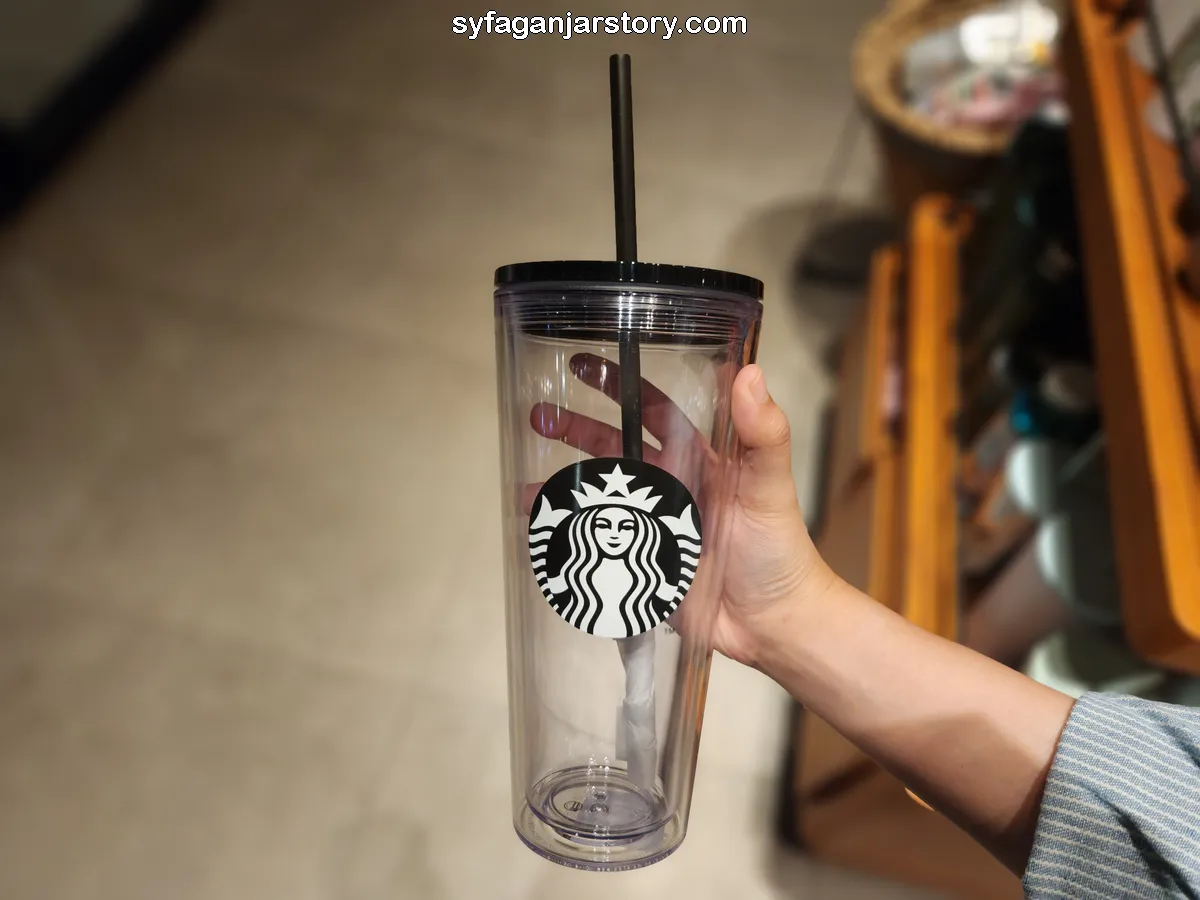 Cold Cup Starbucks