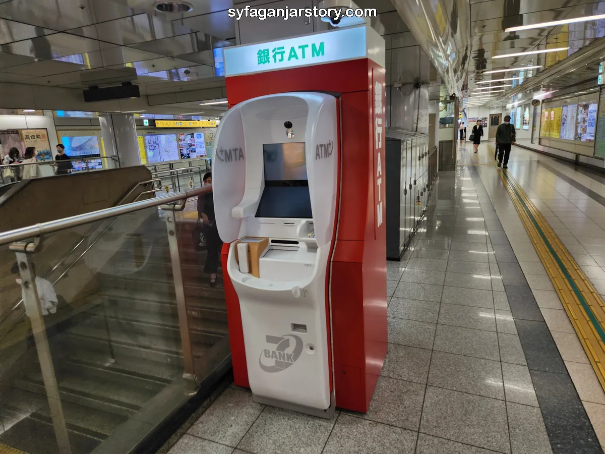 7 Eleven ATM Japan