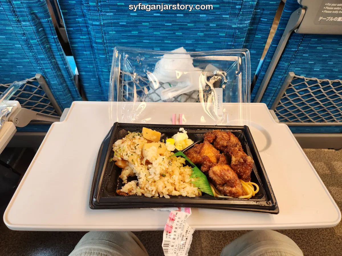 meja makan shinkansen